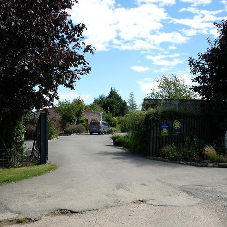 Les Charmilles Bed & Breakfast Hazebrouck Bagian luar foto